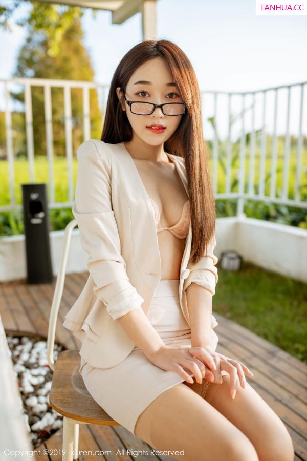小九月  [XIUREN]高清写真图 2019.09.27 小九月第11张图片